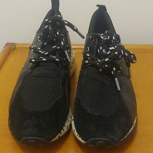 Steve Madden Women Cliff Hangers